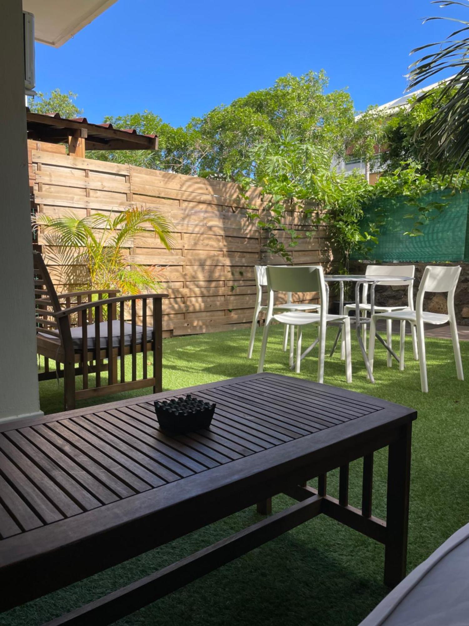 Prana Lodge Saint Gilles Les Bains 800 M De La Plage 外观 照片